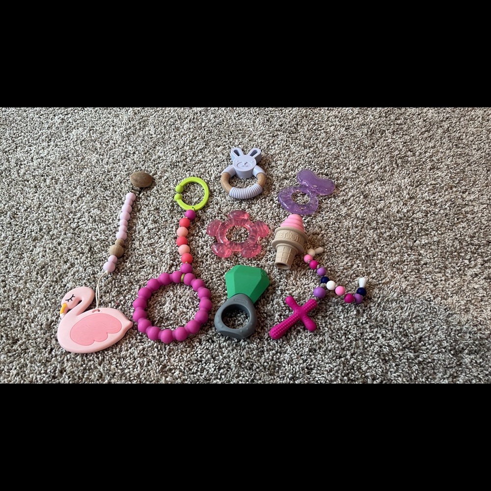 Teething lot